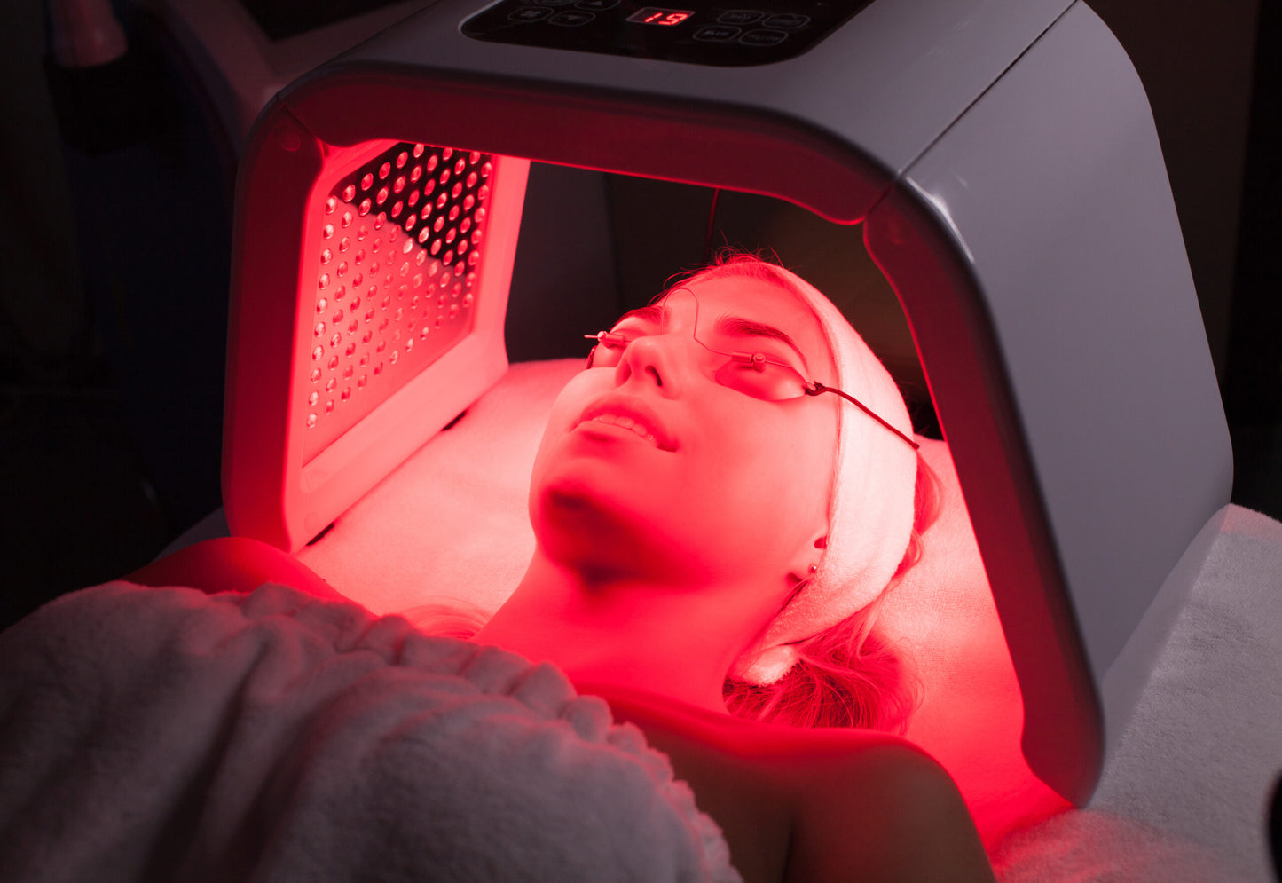 Red Light Therapy Skin Pod